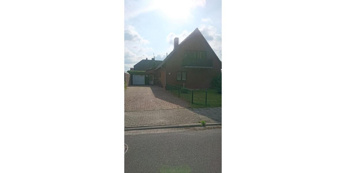 Erdgeschoßwohnung Leer (Ostfriesland) - 2 Zimmer, 93 m&sup2;, 800&euro; | Angebot:25946929