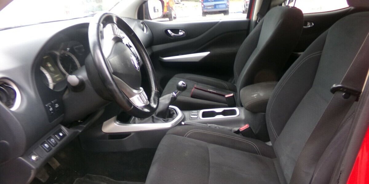 Nissan Navara 4x4 KLima AHK Navigation 129.856 km 17.777 &euro; Aurich 26607