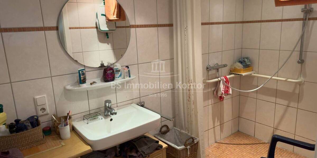 Einfamilienhaus Bunde / Dollart Kanalpolder - 4 Zimmer, 150 m&sup2;, 150.000&euro; | Angebot:26156245