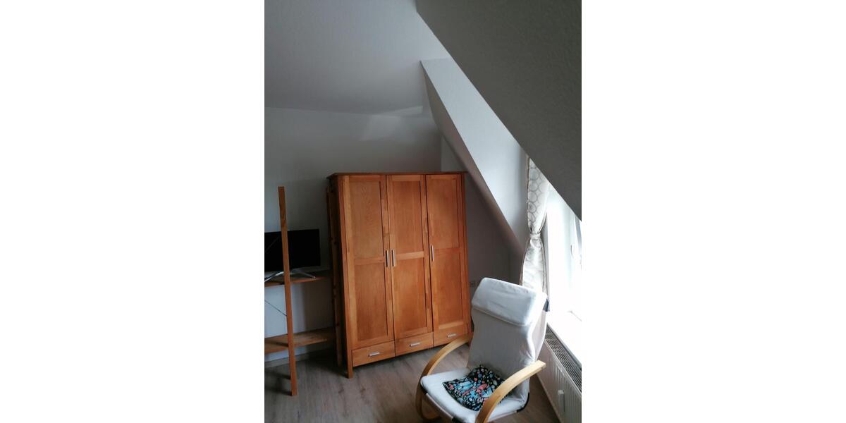 Dachgeschoßwohnung Leer (Ostfriesland) - 1 Zimmer, 17 m&sup2;, 550&euro; | Angebot:25300355