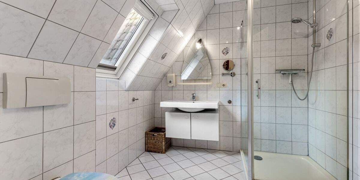 Mehrfamilienhaus, Wohnhaus Osteel - 9 Zimmer, 210 m&sup2;, 419.000&euro; | Angebot:25679583
