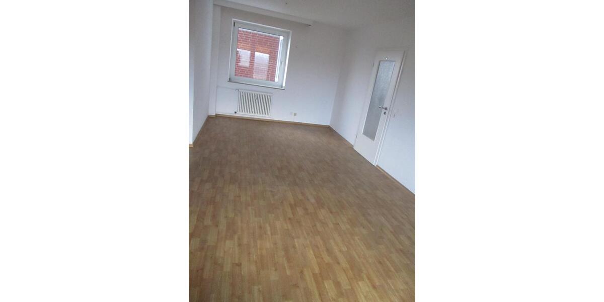 Etagenwohnung Emden Tholenswehr - 3 Zimmer, 76 m&sup2;, 590&euro; | Angebot:25542274