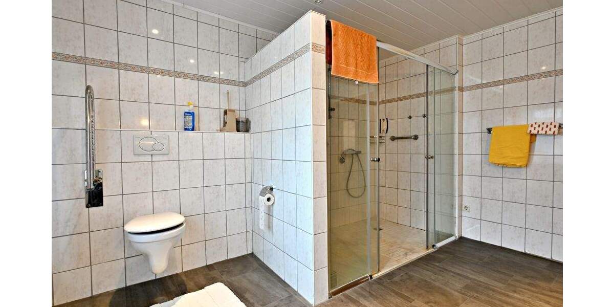 Einfamilienhaus Moormerland / Oldersum Oldersum - 5 Zimmer, 193 m&sup2;, 279.000&euro; | Angebot:25742047