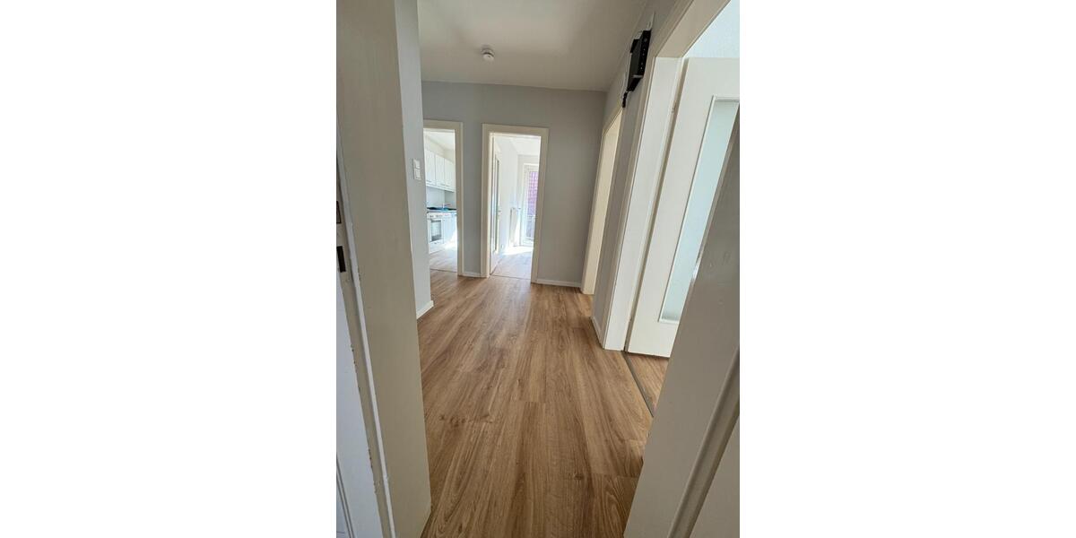 Etagenwohnung Emden Tholenswehr - 3 Zimmer, 71 m&sup2;, 730&euro; | Angebot:25882544