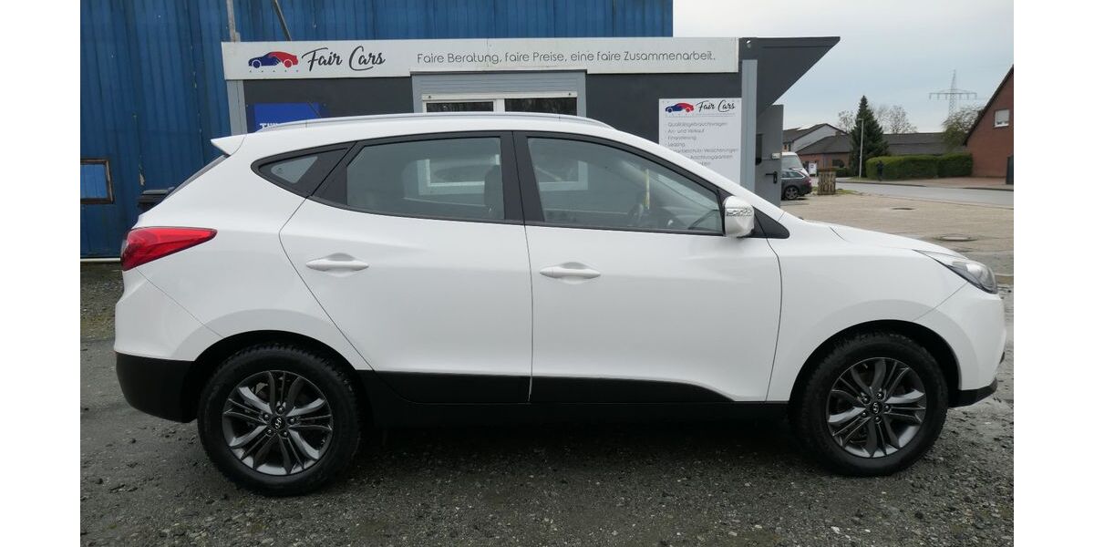 Hyundai ix35 98.000 km 10.800 &euro; Leer 26789