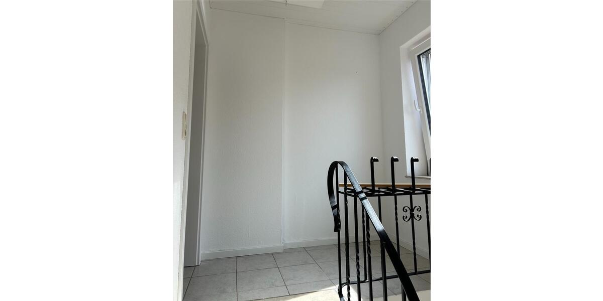 Dachgeschoßwohnung Westerholt - 3 Zimmer, 65 m&sup2;, 850&euro; | Angebot:25268084