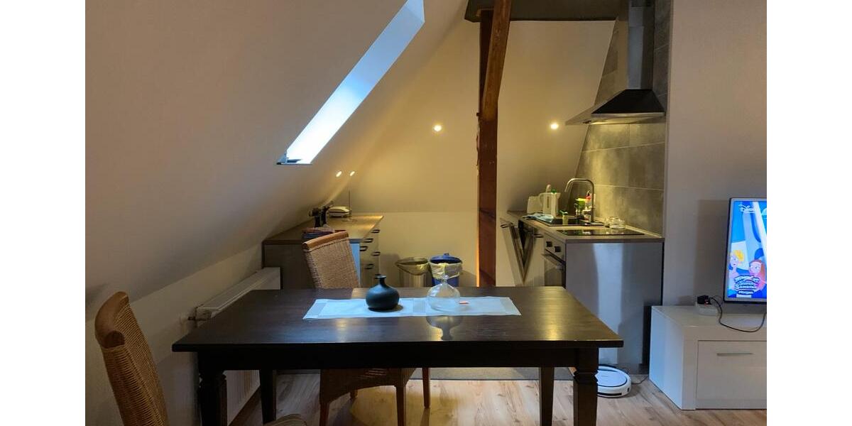 Dachgeschoßwohnung Emden - 1 Zimmer, 47 m&sup2;, 50&euro; | Angebot:24942265