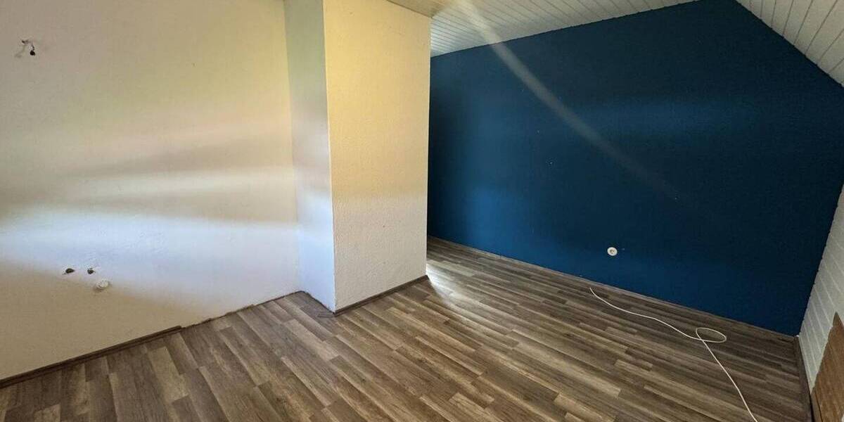 Mehrfamilienhaus, Wohnhaus Hage - 8 Zimmer, 246 m&sup2;, 238.000&euro; | Angebot:26712820