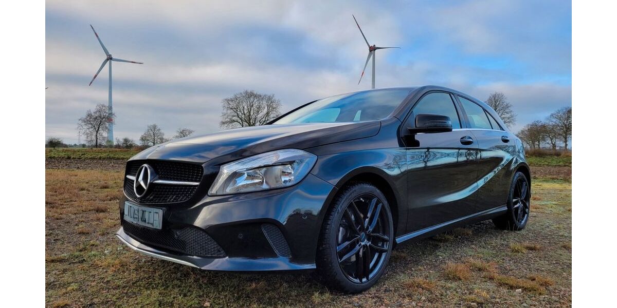 Mercedes-Benz A 180 136.000 km 13.050 &euro; Großefehn 26629
