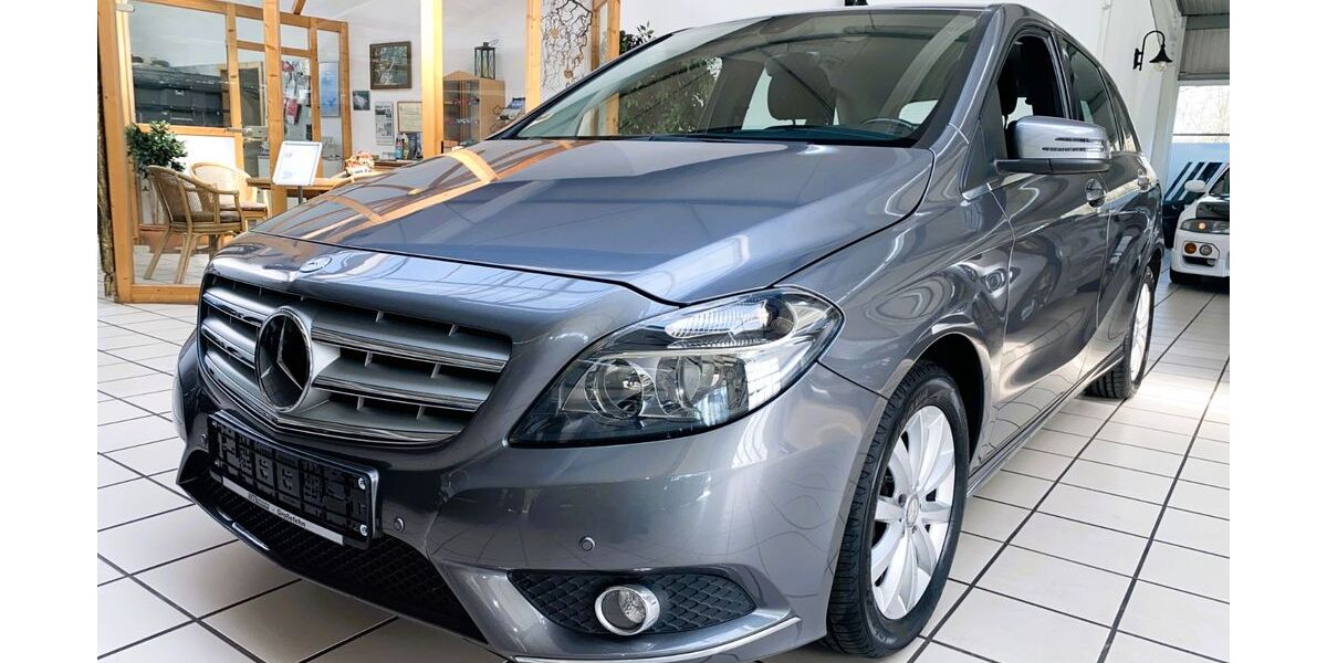 Mercedes-Benz B 180 93.906 km 12.500 &euro; Großefehn 26629