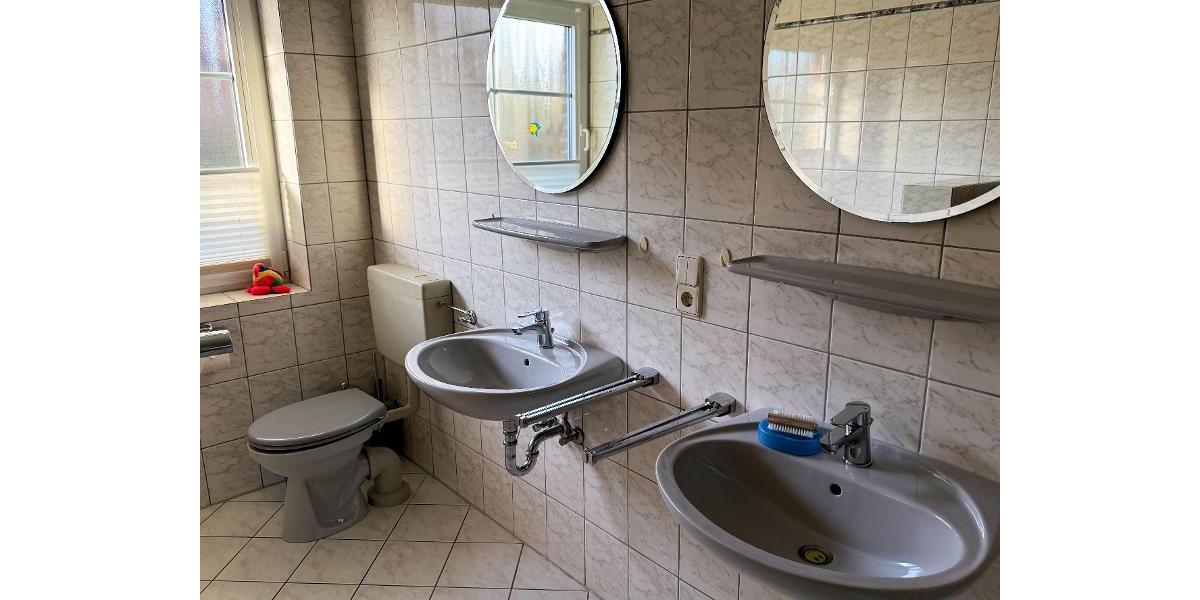 Mehrfamilienhaus ( 3 Wohneinheiten) in Westerholt (Kapitalanlage) - Mehrfamilienhaus, Wohnhaus Westerholt | Angebot:25972088