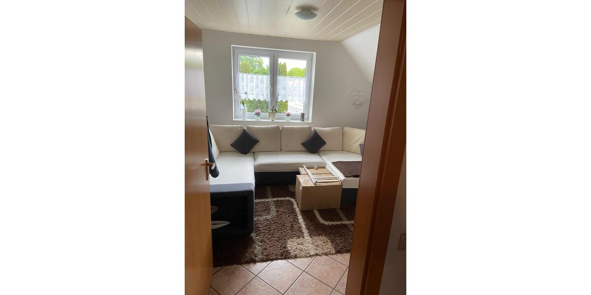 Dachgeschoßwohnung Westoverledingen - 5 Zimmer, 110 m&sup2;, 690&euro; | Angebot:23903881