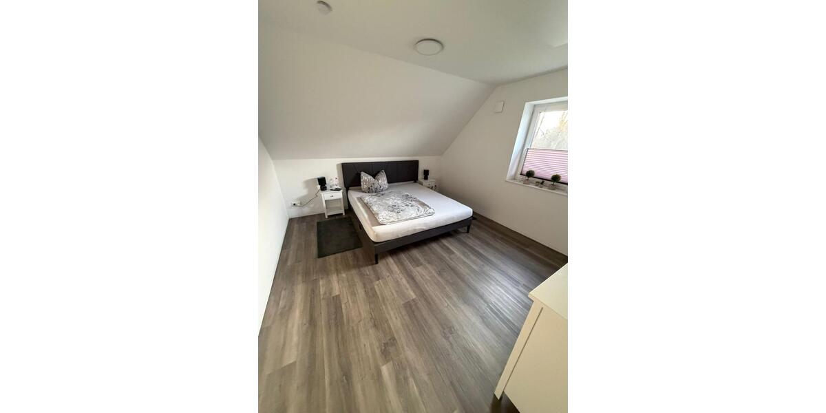 Dachgeschoßwohnung Upgant-Schott Schott - 3 Zimmer, 80 m&sup2;, 1.000&euro; | Angebot:25867745