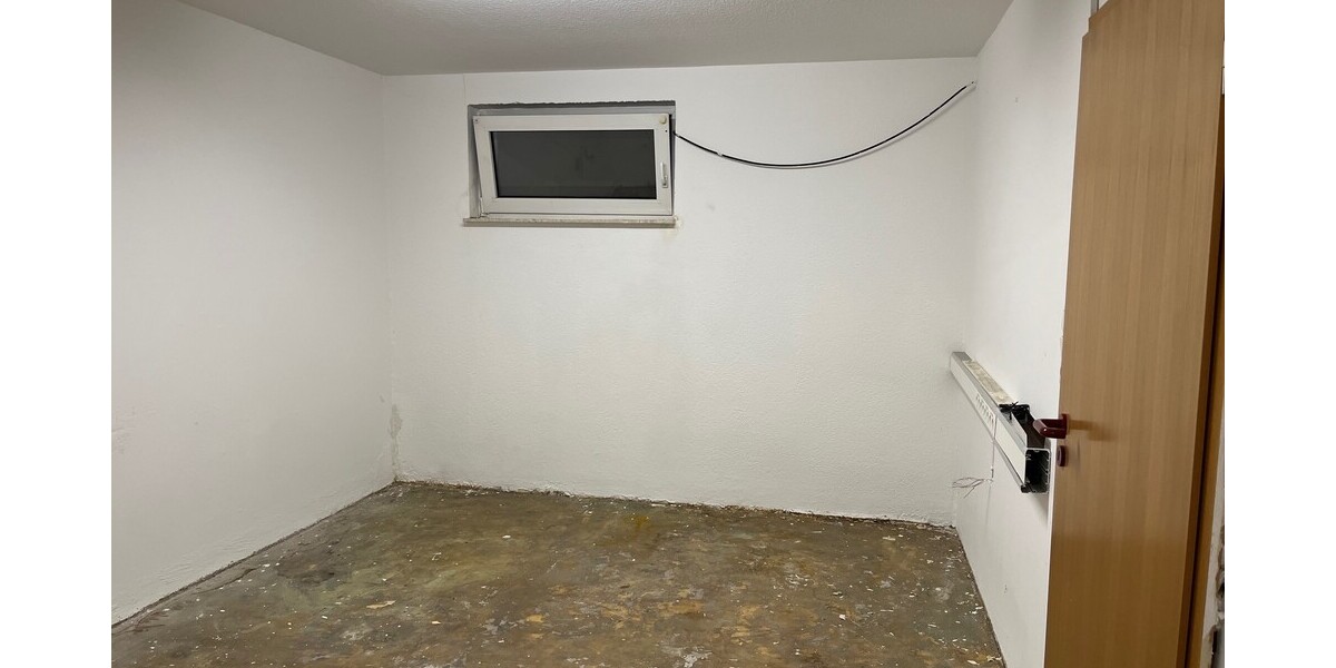 Großzügiges Wohnhaus mit Vollkeller in verkehrsgünstiger Wohnlage von Westerende-Kirchloog - Einfamilienhaus Ihlow | Angebot:26998612