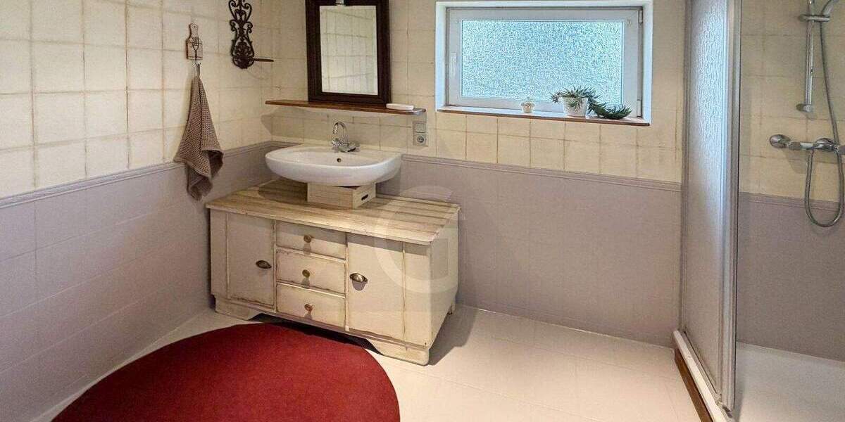 Bauernhaus, Landhaus Moormerland Boekzetelerfehn - 7 Zimmer, 152 m&sup2;, 259.000&euro; | Angebot:25700662