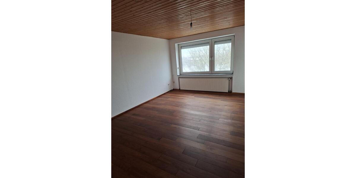 Etagenwohnung Emden - 2 Zimmer, 63 m&sup2;, 570&euro; | Angebot:25479619