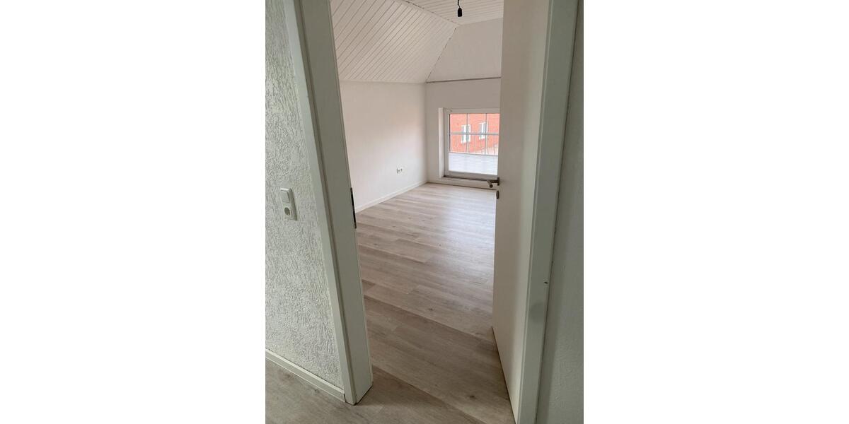 Mehrfamilienhaus, Wohnhaus Leer (Ostfriesland) - 7 Zimmer, 200 m&sup2;, 355.000&euro; | Angebot:26629841