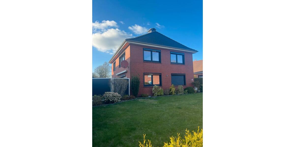 Dachgeschoßwohnung Leer (Ostfriesland) - 3 Zimmer, 80 m&sup2;, 800&euro; | Angebot:25989979