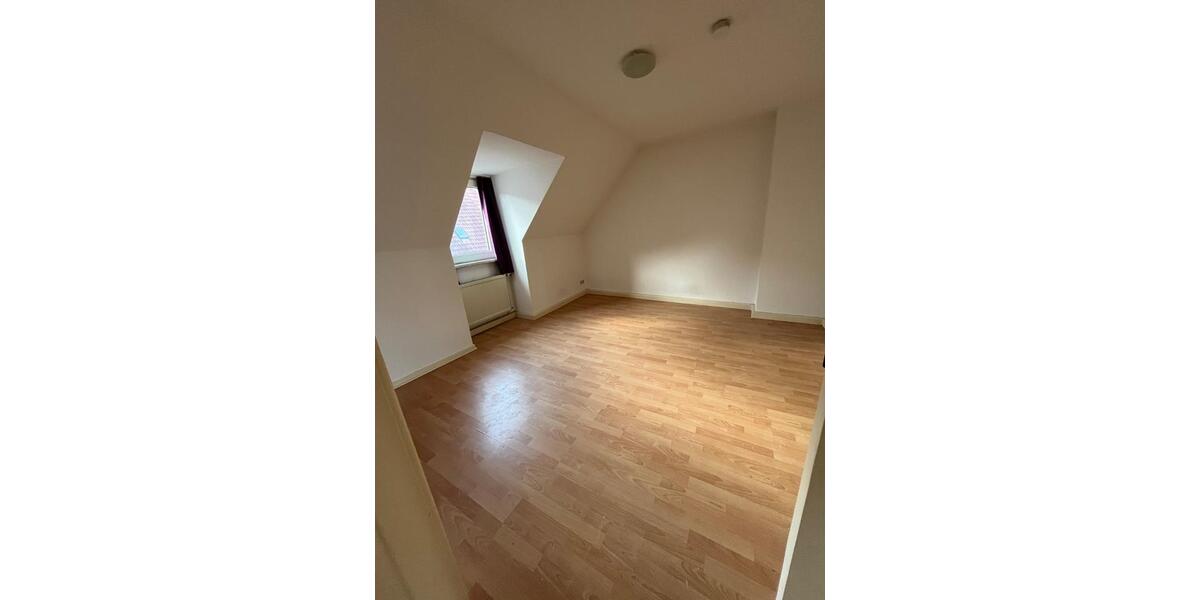 Etagenwohnung Emden - 2 Zimmer, 51 m&sup2;, 450&euro; | Angebot:23872455