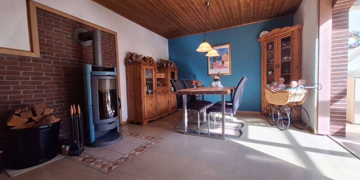 Mehrfamilienhaus, Wohnhaus Weener - 5 Zimmer, 133 m&sup2;, 195.000&euro; | Angebot:26118098