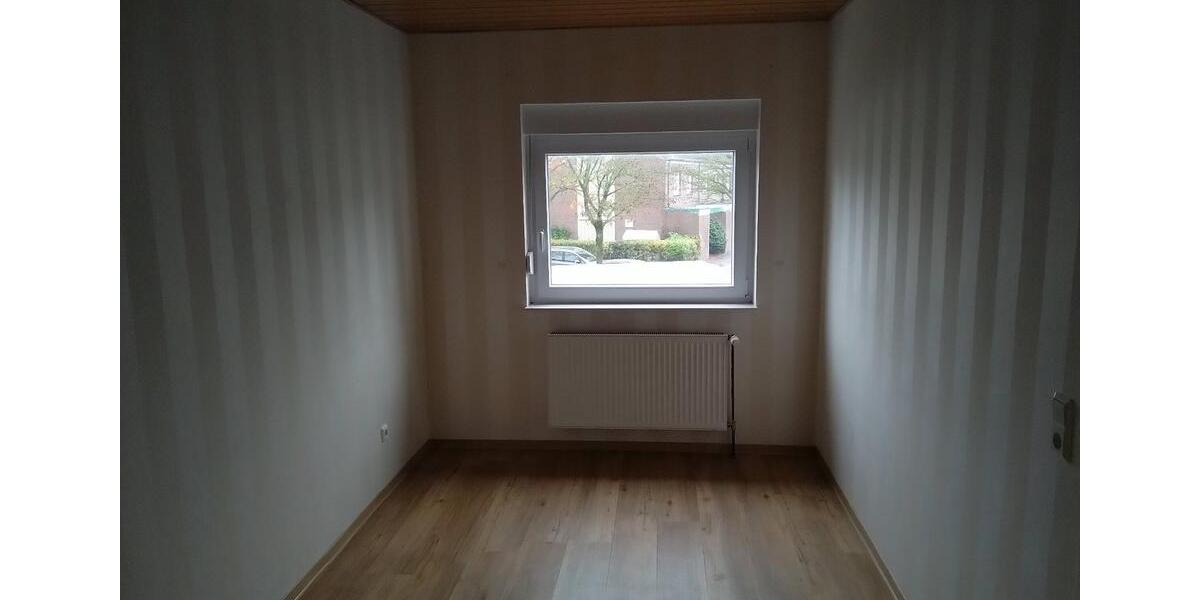 Reihenhaus Emden Tholenswehr - 4 Zimmer, 104 m&sup2;, 1.104&euro; | Angebot:27609369