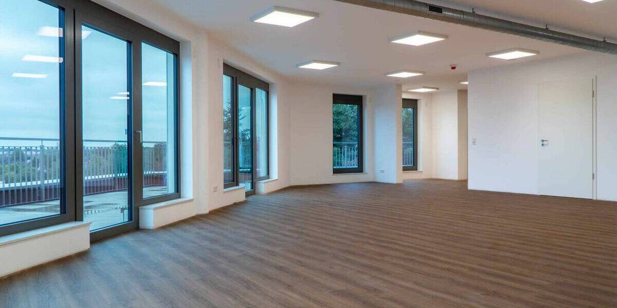 Gewerbeobjekt Moormerland Warsingsfehn - 9 Zimmer, 178 m&sup2;, 3.050&euro; | Angebot:26795917