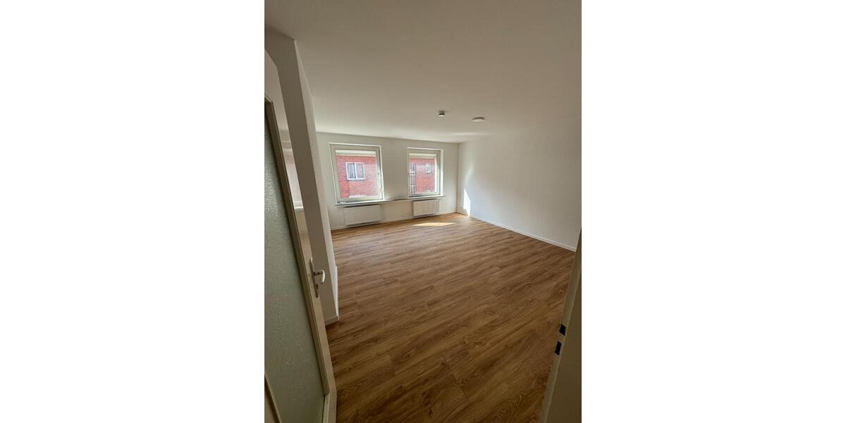 Etagenwohnung Emden Tholenswehr - 3 Zimmer, 71 m&sup2;, 730&euro; | Angebot:25882544