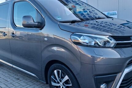 Toyota Proace Verso 124.000 km 25.999 &euro; Upgant- Schott 26529