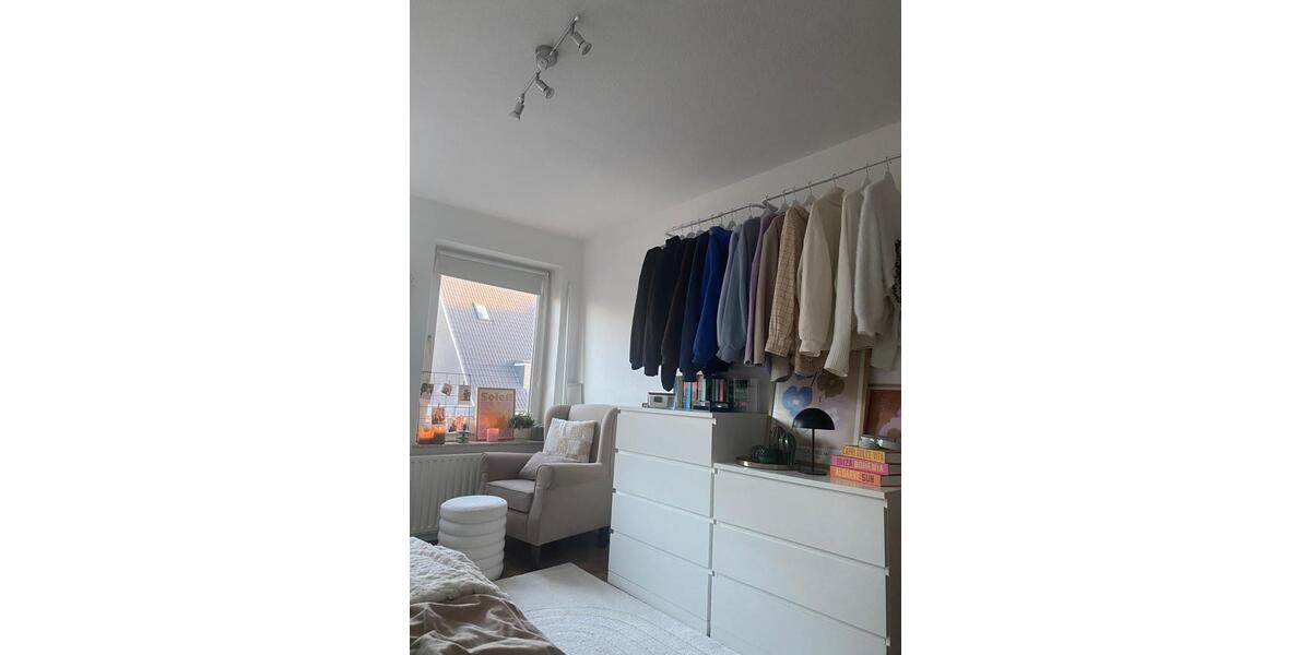 Etagenwohnung Emden - 1 Zimmer, 13 m&sup2;, 310&euro; | Angebot:24604556