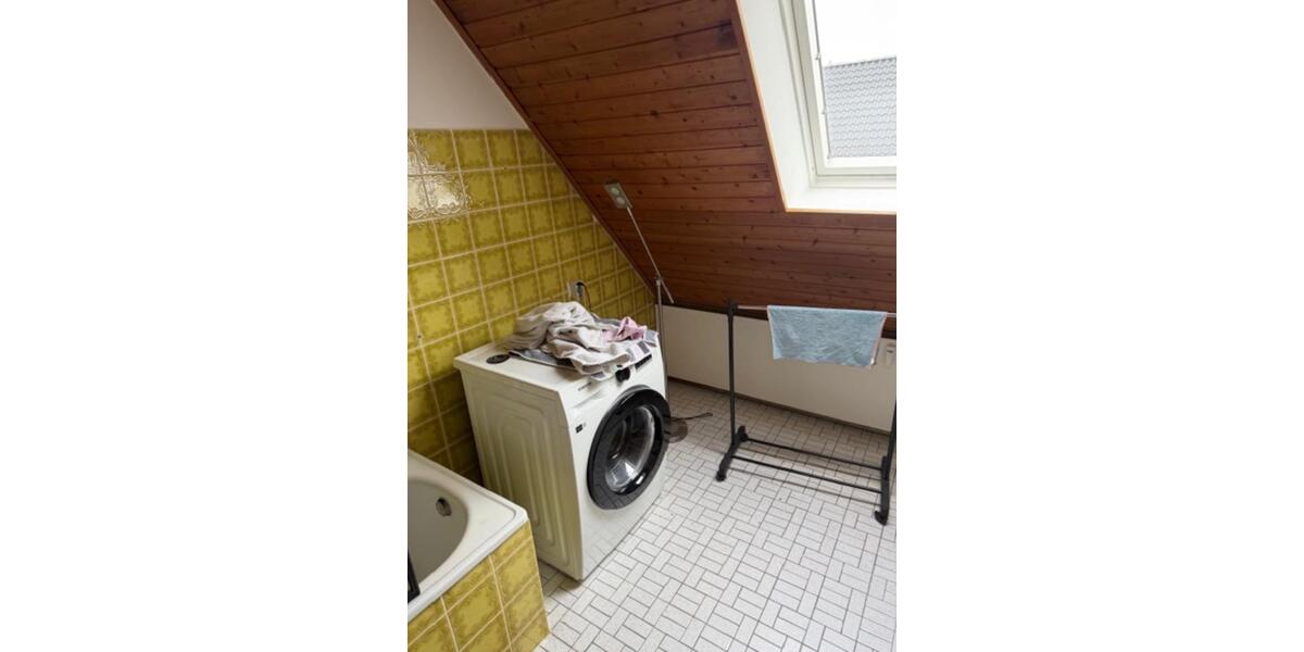 Dachgeschoßwohnung Emden Rysumer Landstraße - 2 Zimmer, 67 m&sup2;, 650&euro; | Angebot:25831569