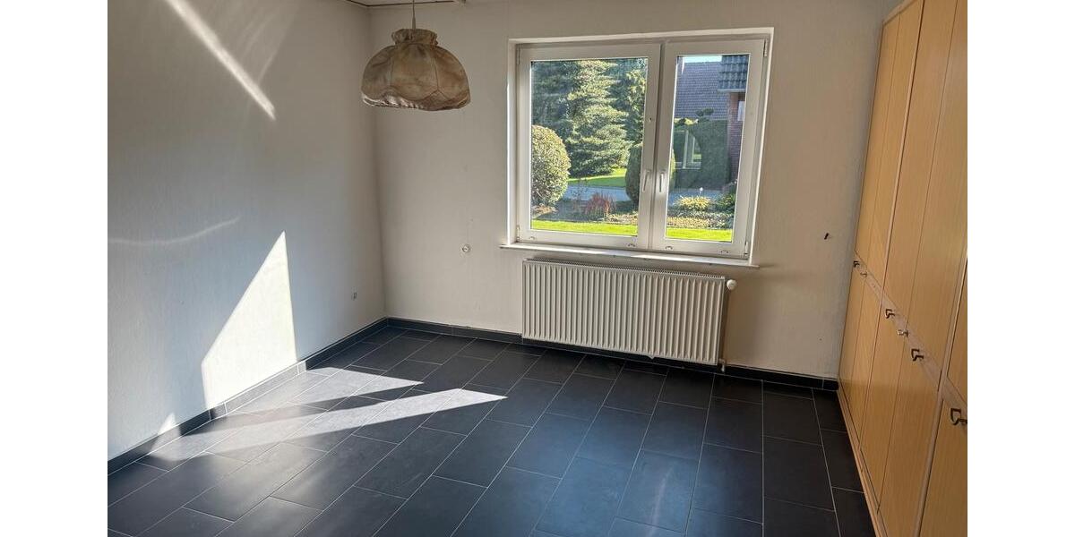 Einfamilienhaus Aurich - 5 Zimmer, 155 m&sup2;, 1.500&euro; | Angebot:26122504