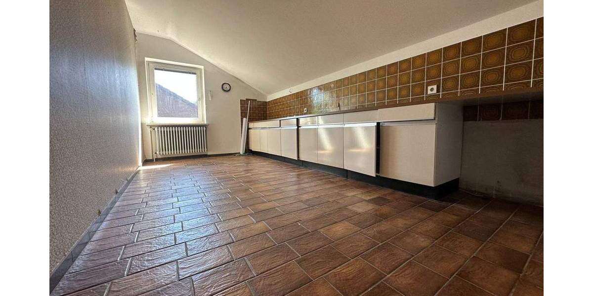 Einfamilienhaus Weener - 8 Zimmer, 208 m&sup2;, 348.000&euro; | Angebot:25737721