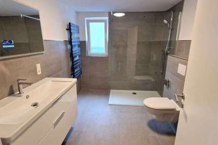 Wohnung Leer - 4 Zimmer, 100 m&sup2;, 1.250&euro; | Angebot:27443018