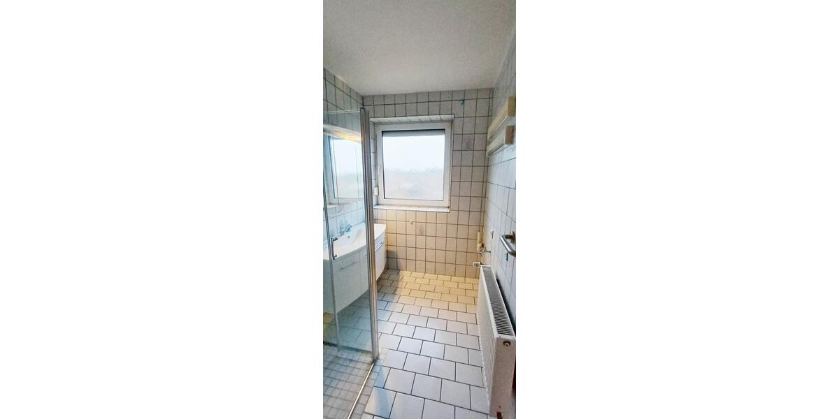Etagenwohnung Emden Tholenswehr - 3.5 Zimmer, 79 m&sup2;, 650&euro; | Angebot:25865314