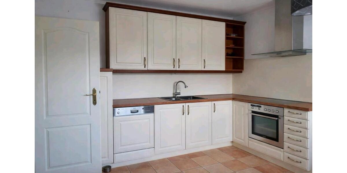 Erdgeschoßwohnung Leer (Ostfriesland) - 4 Zimmer, 130 m&sup2;, 1.100&euro; | Angebot:26705848