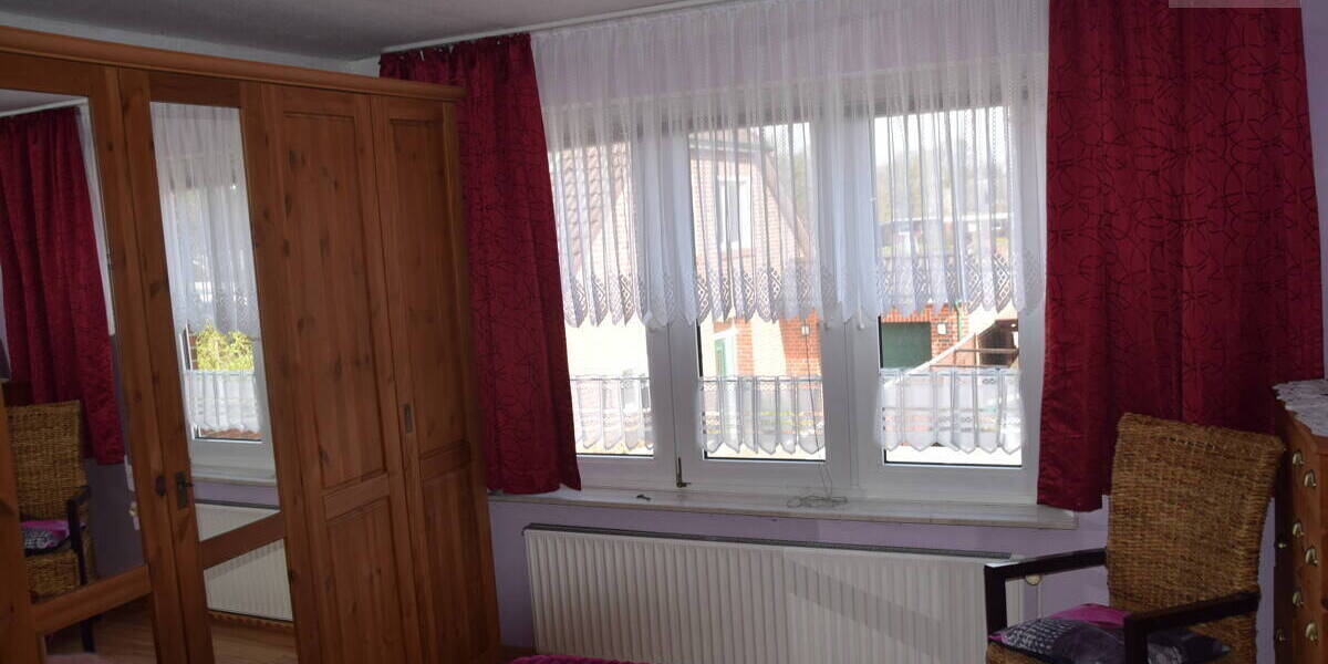 Einfamilienhaus Aurich Innenstadt - 4 Zimmer, 140 m&sup2;, 199.500&euro; | Angebot:26541248