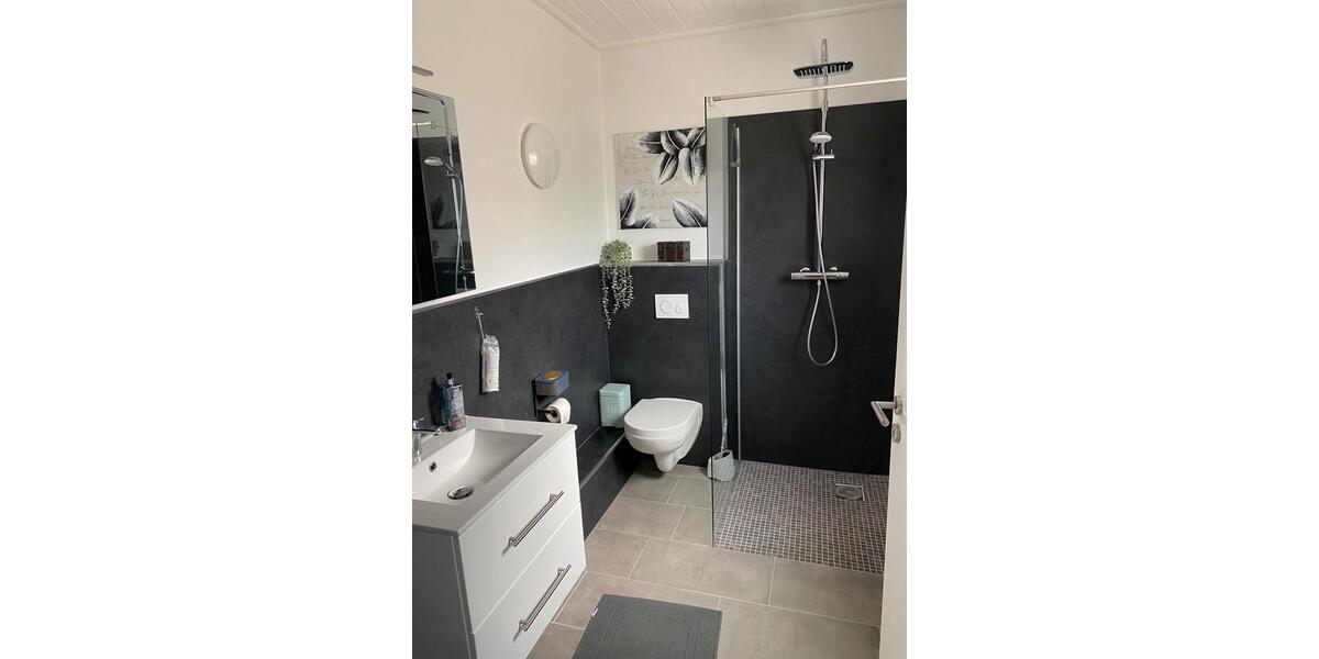 Reihenhaus Emden Tholenswehr - 5 Zimmer, 90 m&sup2;, 100&euro; | Angebot:24401832