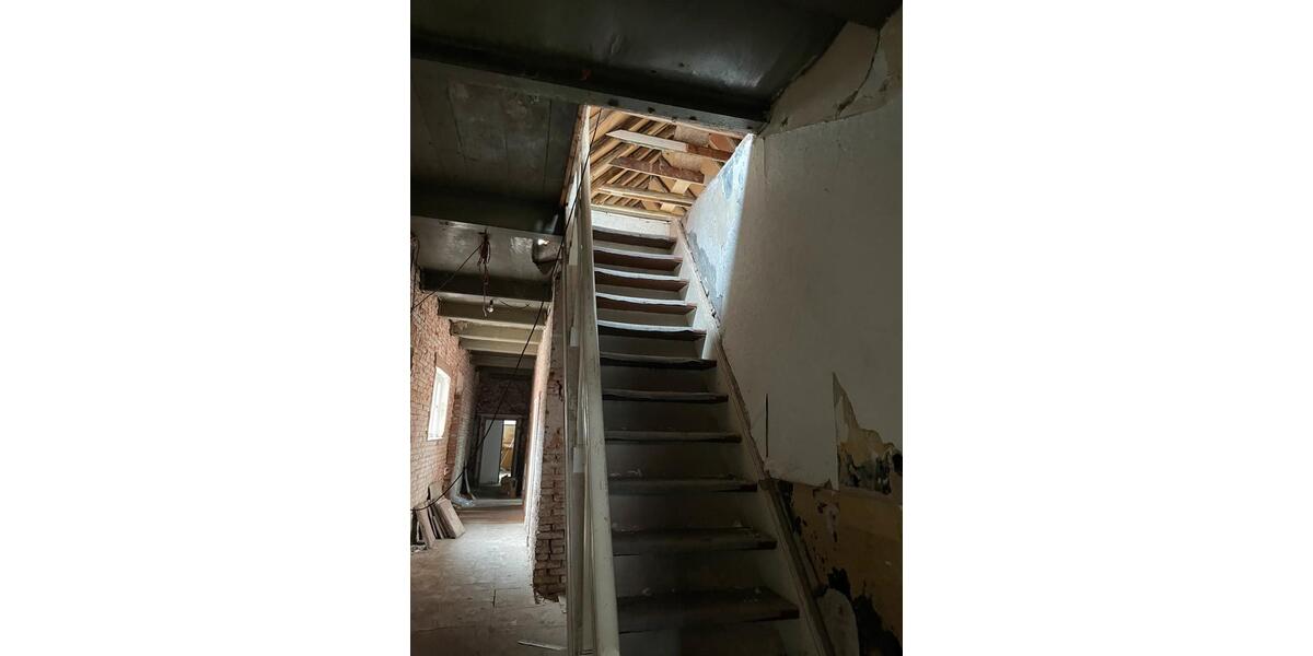 Mehrfamilienhaus, Wohnhaus Hage - 10 Zimmer, 300 m&sup2;, 500&euro; | Angebot:26197226