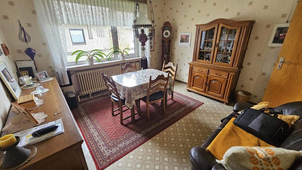 Einfamilienhaus Westoverledingen - 8 Zimmer, 135 m&sup2;, 250.000&euro; | Angebot:25793757