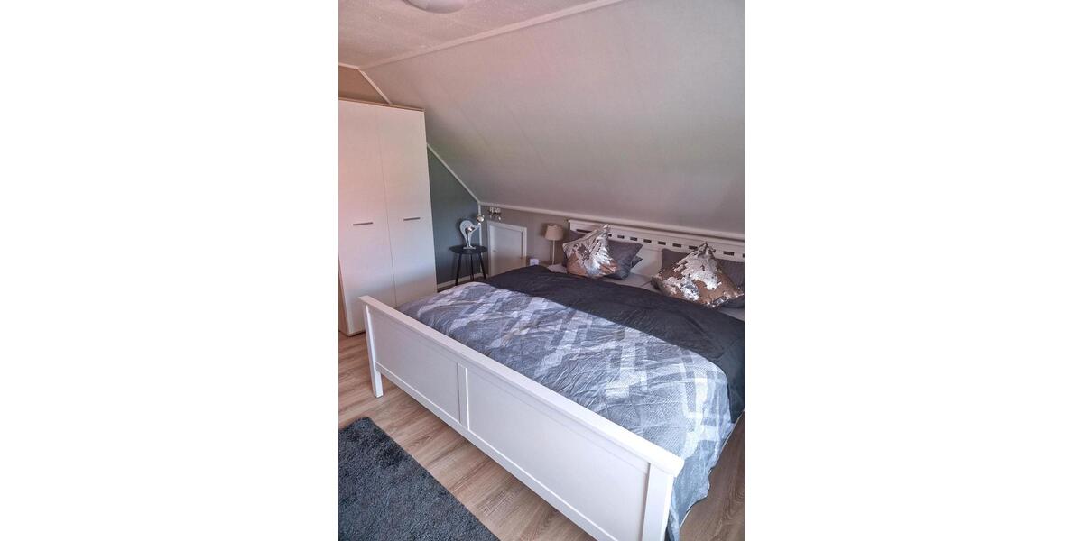 Dachgeschoßwohnung Großefehn - 2 Zimmer, 60 m&sup2;, 50&euro; | Angebot:25150467