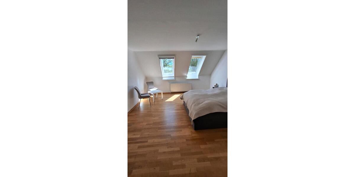 Erdgeschoßwohnung Norden - 3.5 Zimmer, 120 m&sup2;, 1.600&euro; | Angebot:25857217