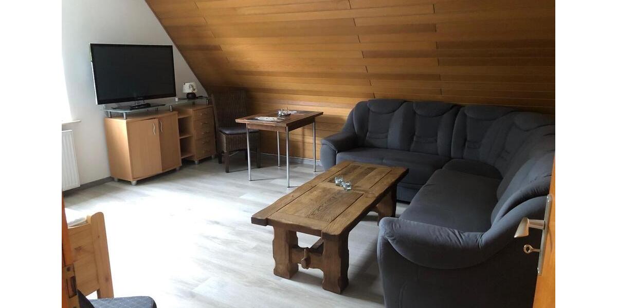 Dachgeschoßwohnung Emden Tholenswehr - 2 Zimmer, 55 m&sup2;, 480&euro; | Angebot:25962460