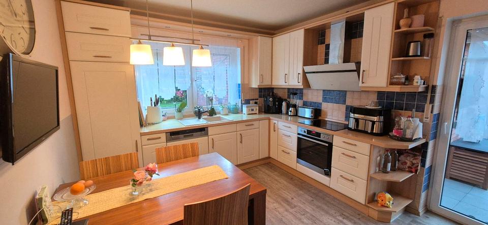 Einfamilienhaus Aurich Georgsfeld und Tannenhausen - 9 Zimmer, 260 m&sup2;, 650.000&euro; | Angebot:25283377