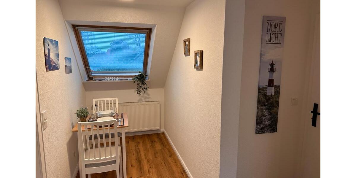 Dachgeschoßwohnung Emden Tholenswehr - 3 Zimmer, 100 m&sup2;, 1.250&euro; | Angebot:26641663