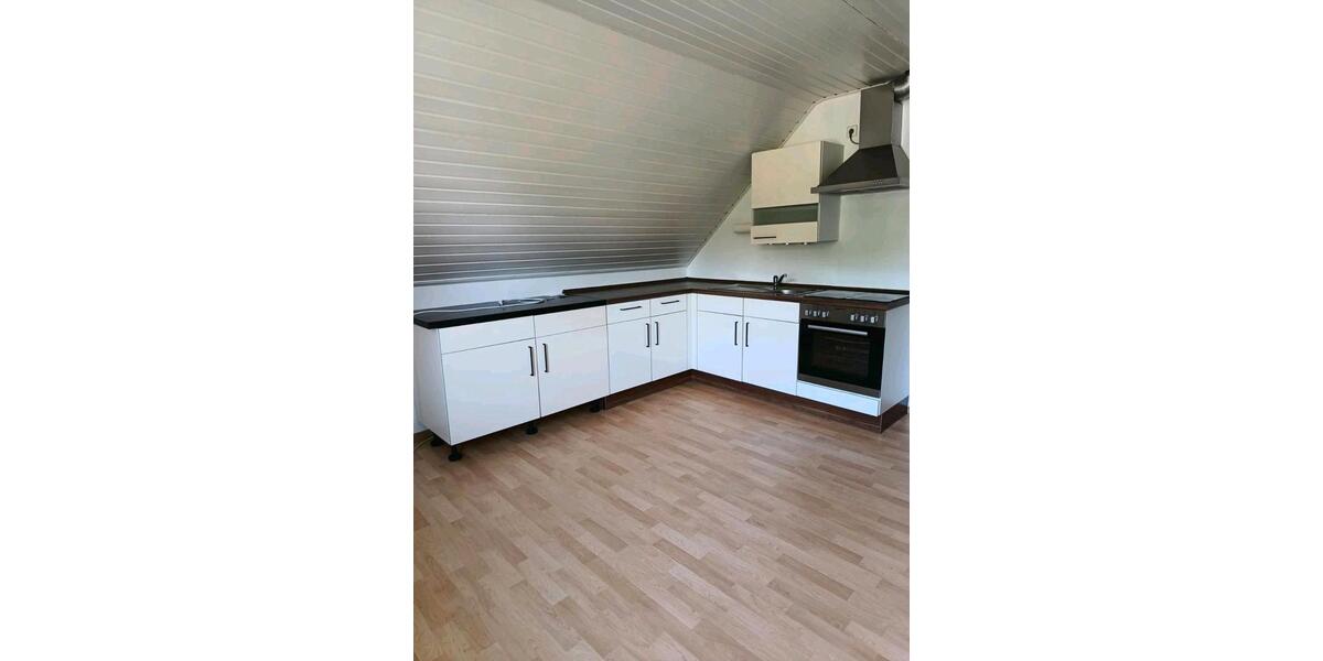 Dachgeschoßwohnung Westoverledingen - 2 Zimmer, 80 m&sup2;, 450&euro; | Angebot:26704828