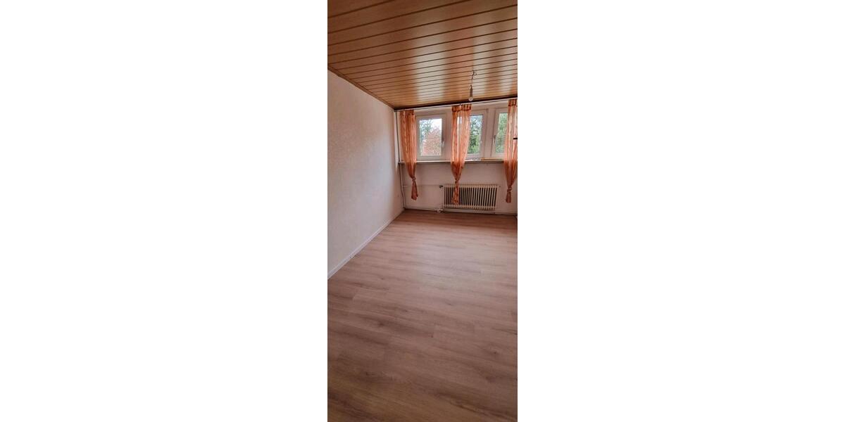 Etagenwohnung Südbrookmerland - 2 Zimmer, 130 m&sup2;, 1.000&euro; | Angebot:25792005