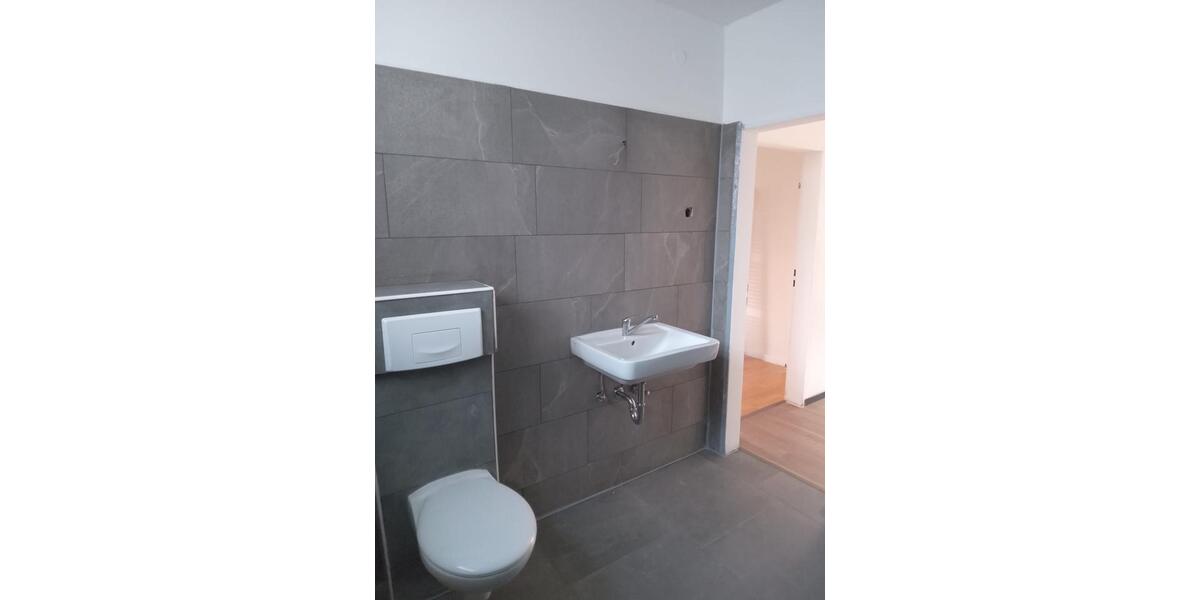 Mehrfamilienhaus, Wohnhaus Leer (Ostfriesland) - 5 Zimmer, 110 m&sup2;, 1.100&euro; | Angebot:26035555