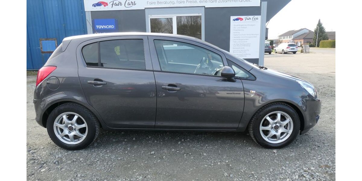 Opel Corsa 150.000 km 4.800 &euro; Leer 26789