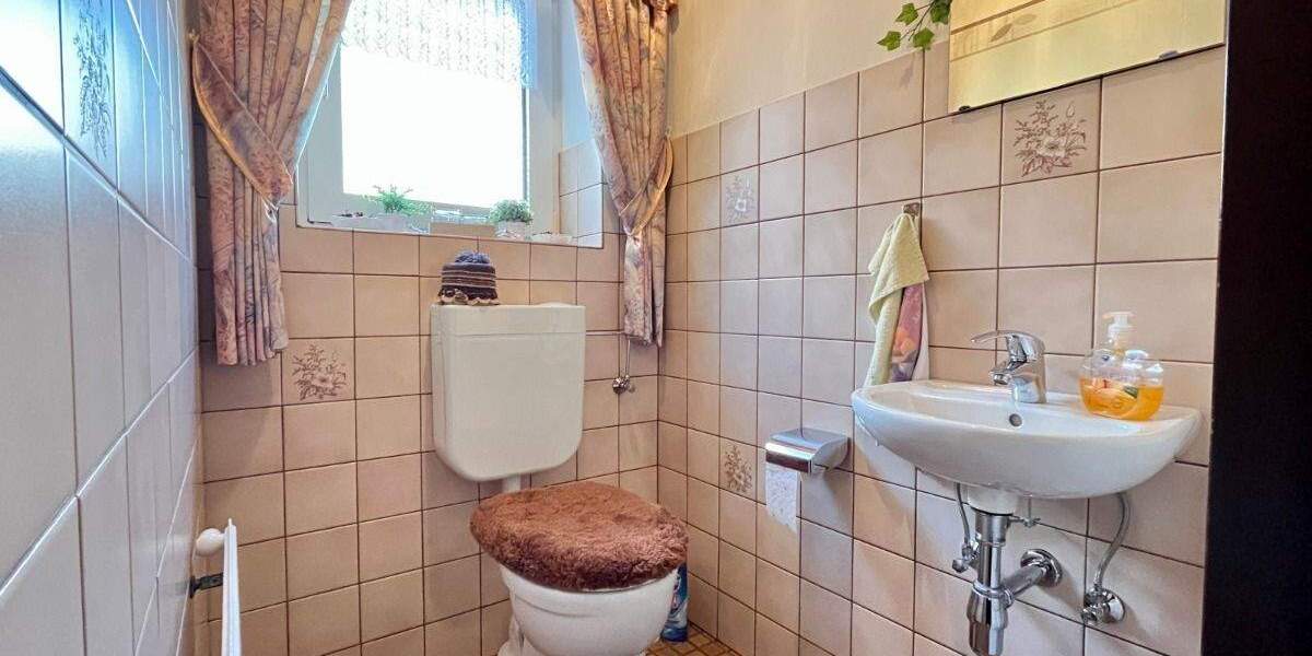 Bauernhaus, Landhaus Aurich Schirum - 5 Zimmer, 175 m&sup2;, 395.000&euro; | Angebot:25740677