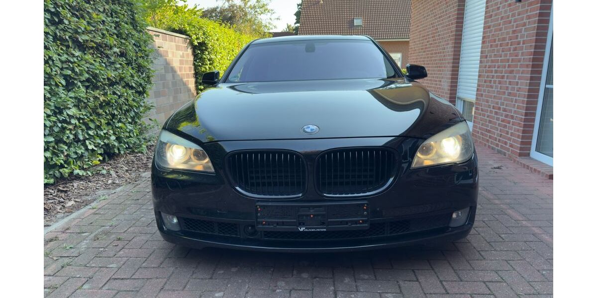 BMW 750 170.000 km 14.900 &euro; Leer 26789